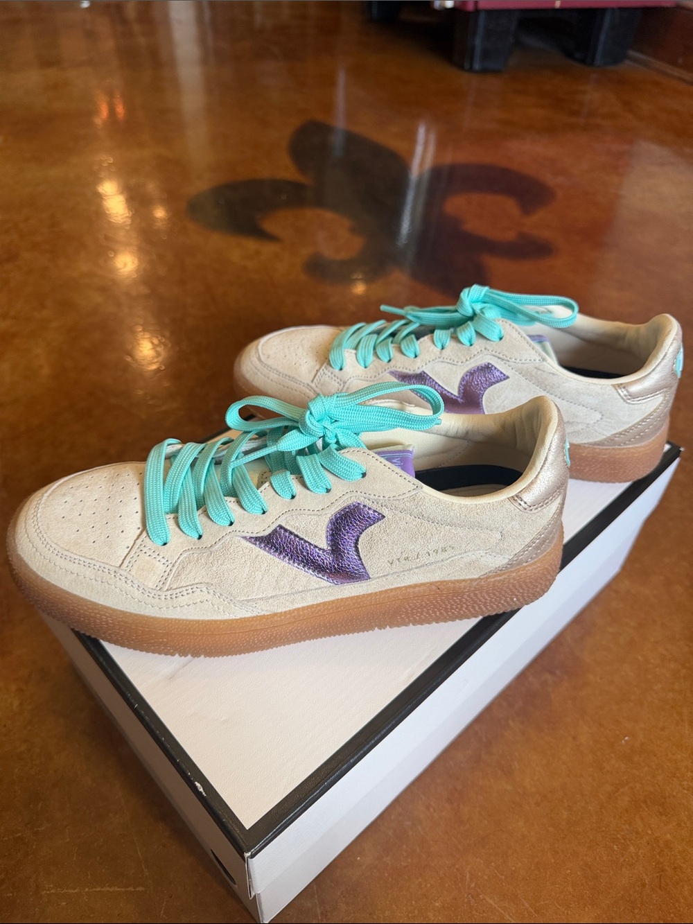 Victoria 1985 Suede Sneakers with Purple Accent and Teal Laces Sz 40